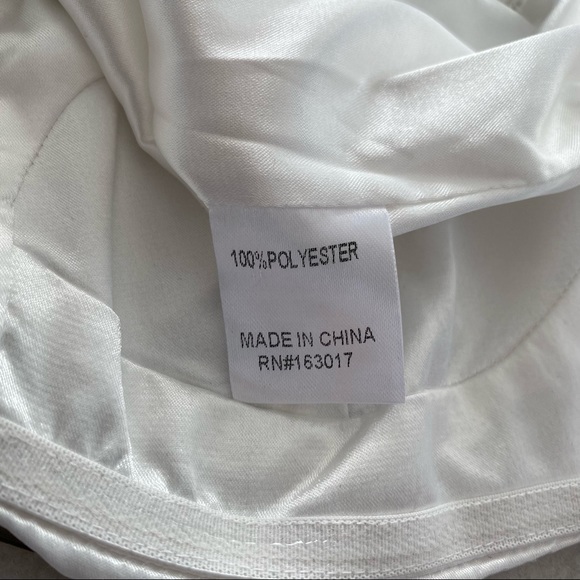 ALLYSON TOP WHITE - Picture 6 of 15